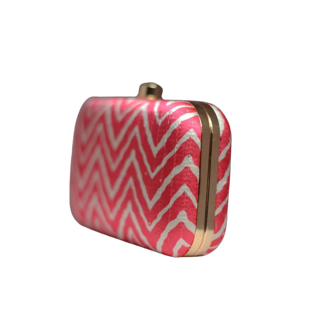 Artklim Red And White Zigzag Printed Fabric Clutch