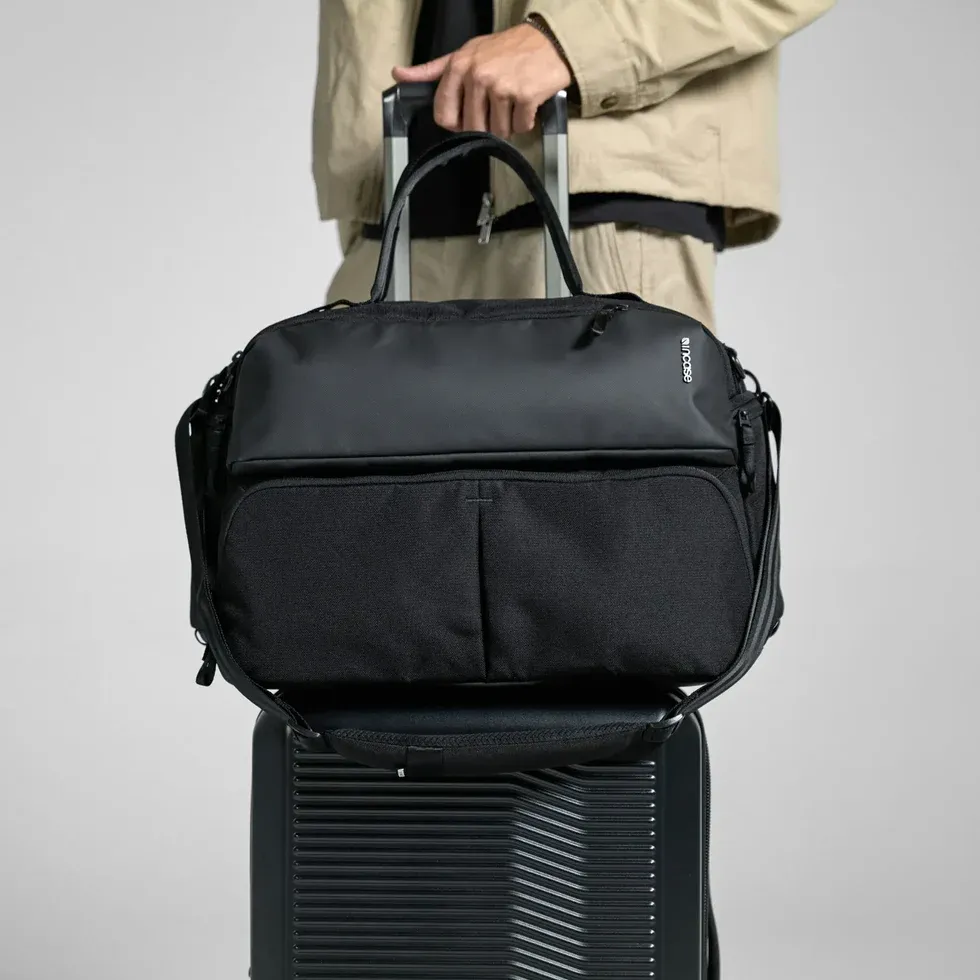 Incase A.R.C Duffel