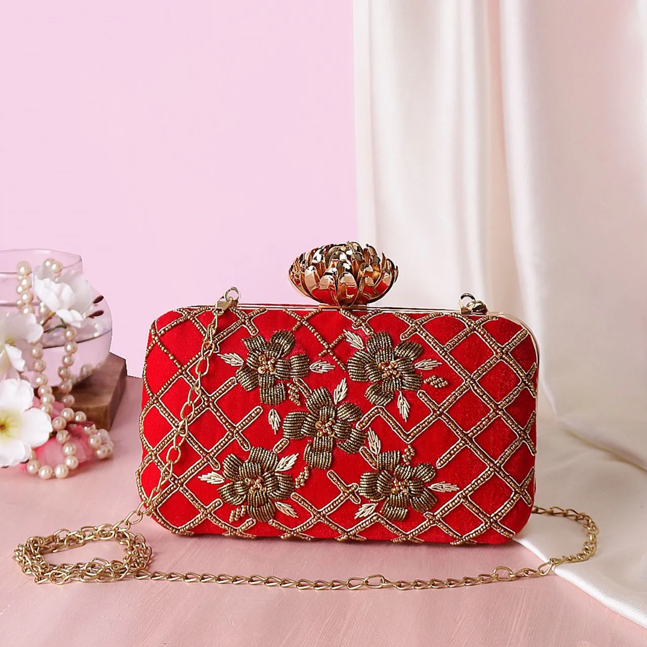 Red beauty embroidered clutch