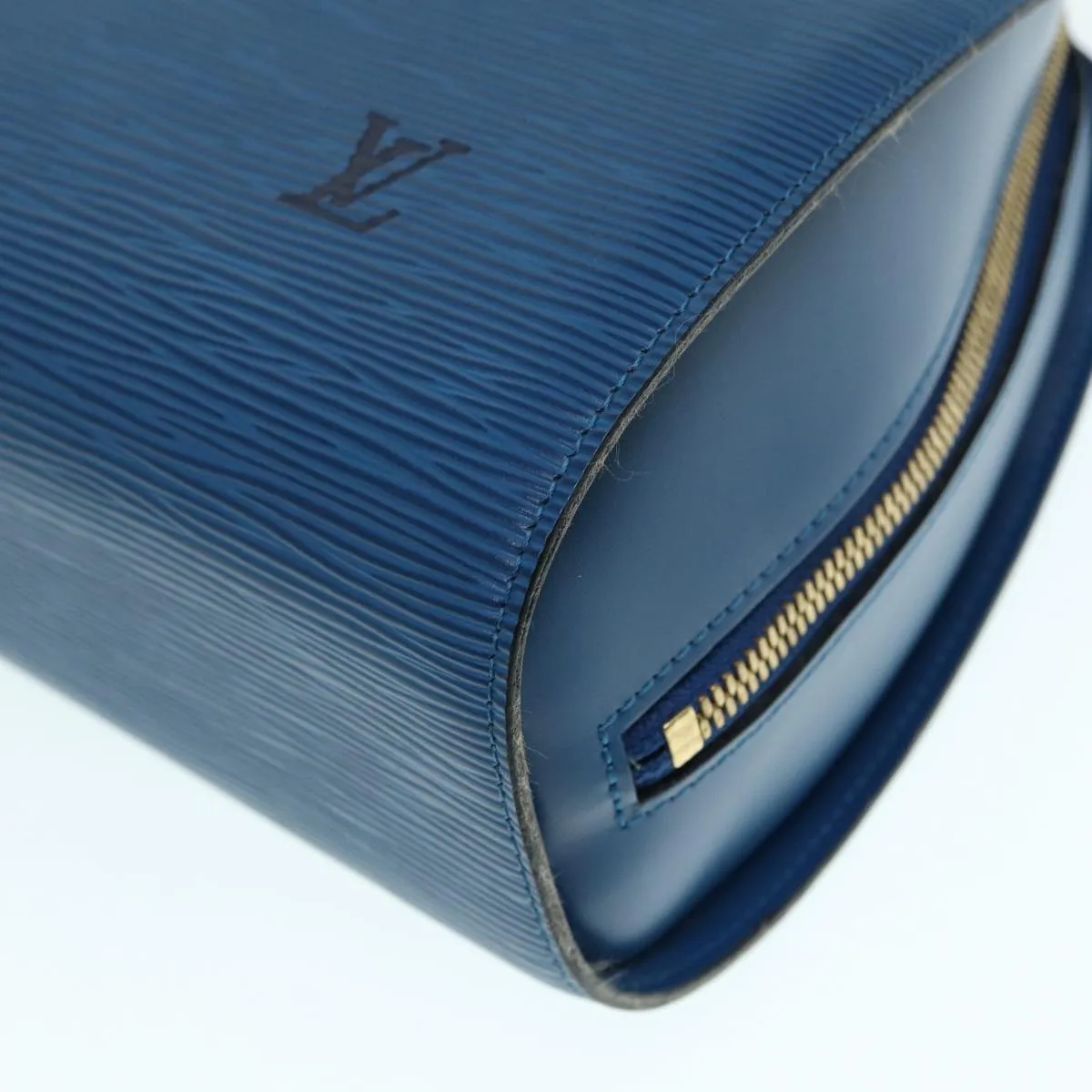 Trendy Inspired Louis Vuitton Epi Dauphine Gm Pouch Blue M48435 Lv Auth 86993