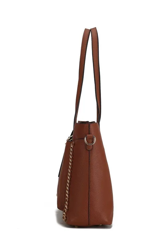 Versatile Voyager Shoulder Handbag